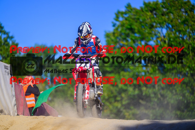 MaZZes_Fotomatrix_20241004_6021986_5568 | JUNIOR