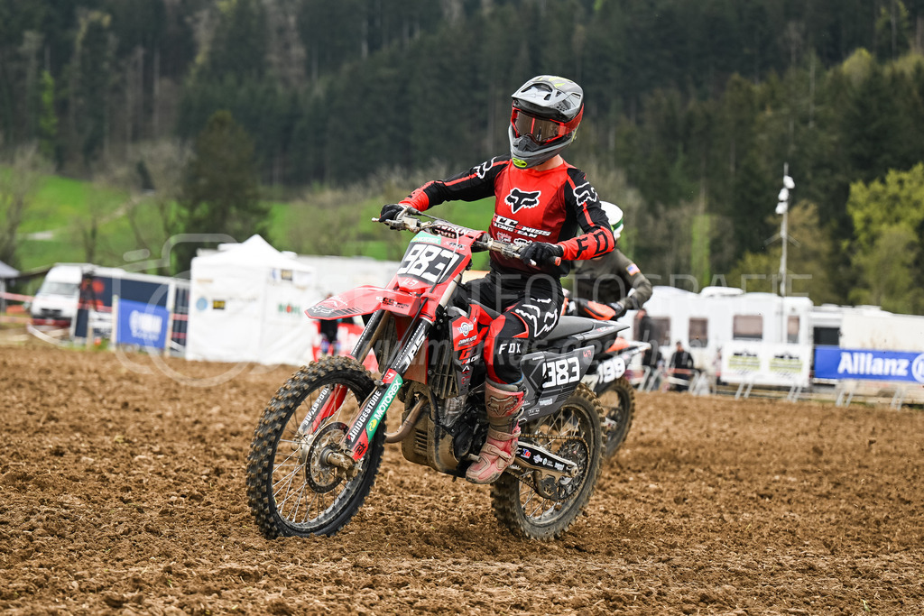 Motocross Schlatt bei Winterthur - 30. April 2023 | #983 Acquistapace Alex aus Coyron (FR) auf Husquvarna in der Kategorie ProRace Serie am Motocross Schlatt bei Winterthur, 30. April 2023. 
Instagram: @mx_schlatt | @mc_wila | @sam_schweiz
Bild: Sportfotografie Markus Aeschimann | www.markus-aeschimann.ch - Realisiert mit Pictrs.com