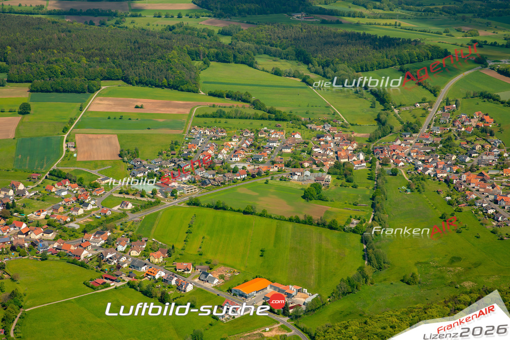 Das Luftbild zeigt : Lauter Burkardroth - Die Luftaufnahme wurde 2024 vom UL-Flugzeug aus erstellt ( keine Drohne ) - Hochauflösende Luftaufnahme - Für grossformatige Ausdrucke geeignet. Die Geschenkidee !Mit Lizenz und Bildrechte bestellbar