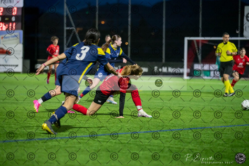 20240316_KS-Turnier Frauen 4. Liga 1730-1930_073 | Sport und Naturfotografie von Roberto Esposito zeigt echte Momente Bewegung und die Schönheit der Natur. Ausdrucksstarke Bilder schaffen Emotionen.