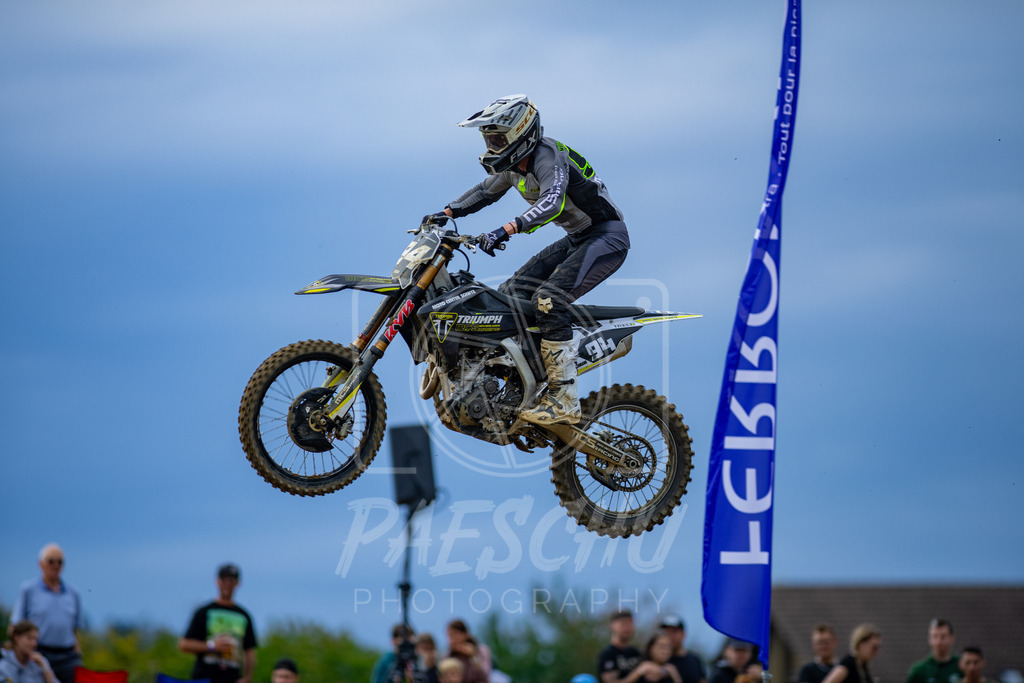 ClubInter (336) | Paeschuphoto Shop - Wer nicht sucht der auch nicht findet.Ob Motocrossbilder oder von einem besuchtem Spiel, Hauptsache Action. - Realisiert mit Pictrs.com