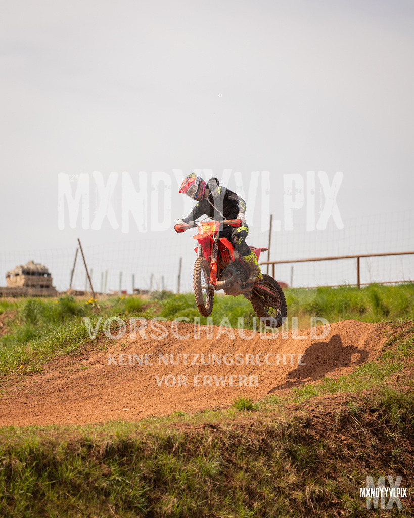 866A4107 | mxndyyvipix
