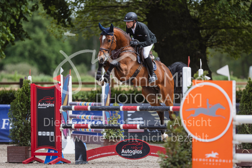 250506_Mühlen_SprPf-L2-409 | Deine schönsten Turniermomente als professionelle Fotos! Entdecke hochwertige Pferdesport-Fotografie im Online-Shop. Jetzt Fotos finden & bestellen!