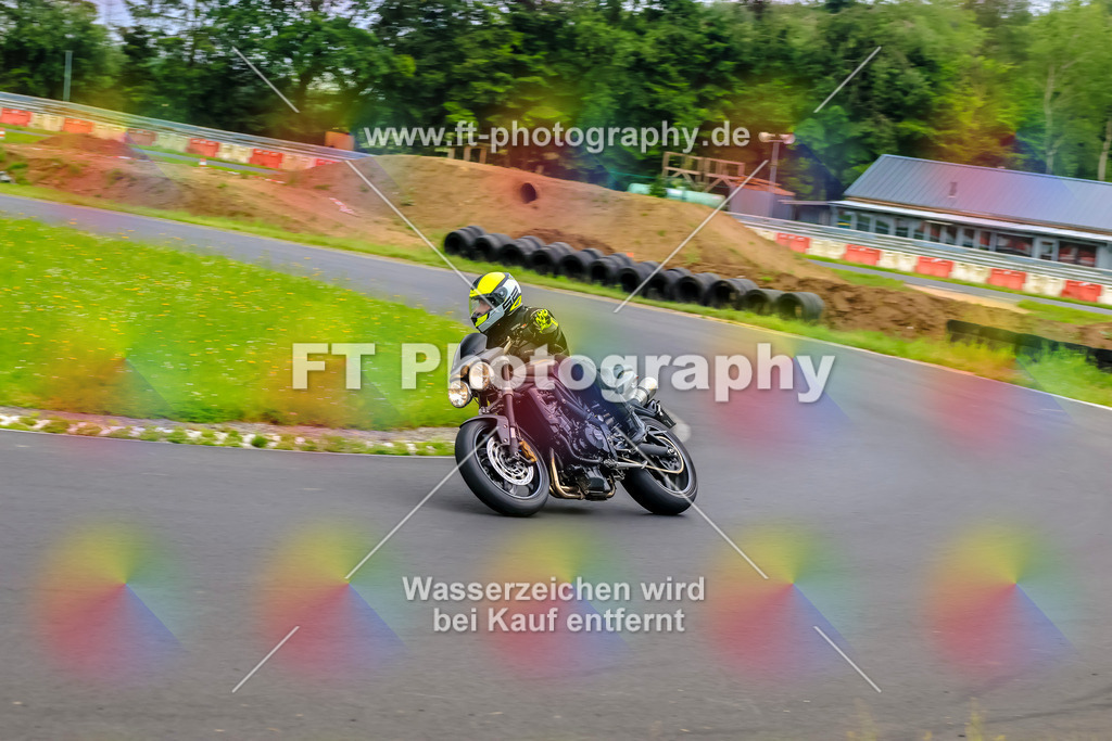 VBK-7433 | Hier findet Ihr Bilder von Touristenfahrten auf der Nürburgring Nordschleife oder von anderen Veranstaltungen die ich besucht habe. Viel Spass beim Durch Schauen 
