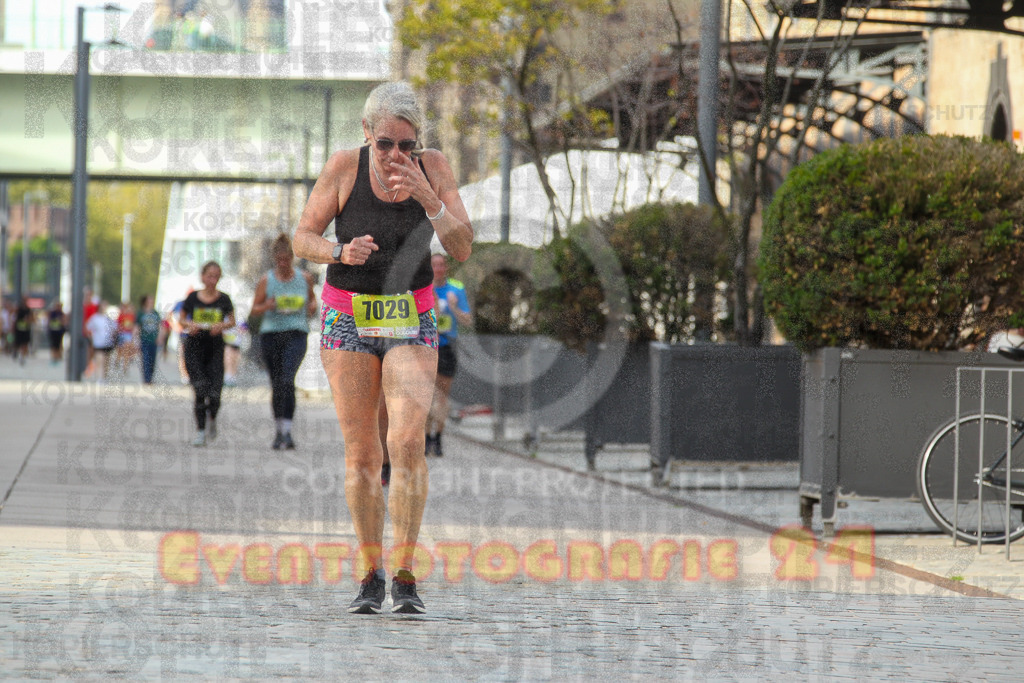 250920_1538_EV4_9347 | Sportfotografie im Rhein-Sieg Kreis, Köln, Bonn, NRW, Rheinland Pfalz, Hessen, etc. Unser Tätigkeitsfeld umfasst den Laufsport vom Volkslauf über den Marathon, Duathlon, Triathon bis zum Ultralauf wie Kölnpfad Ultra oder Schindertrail.