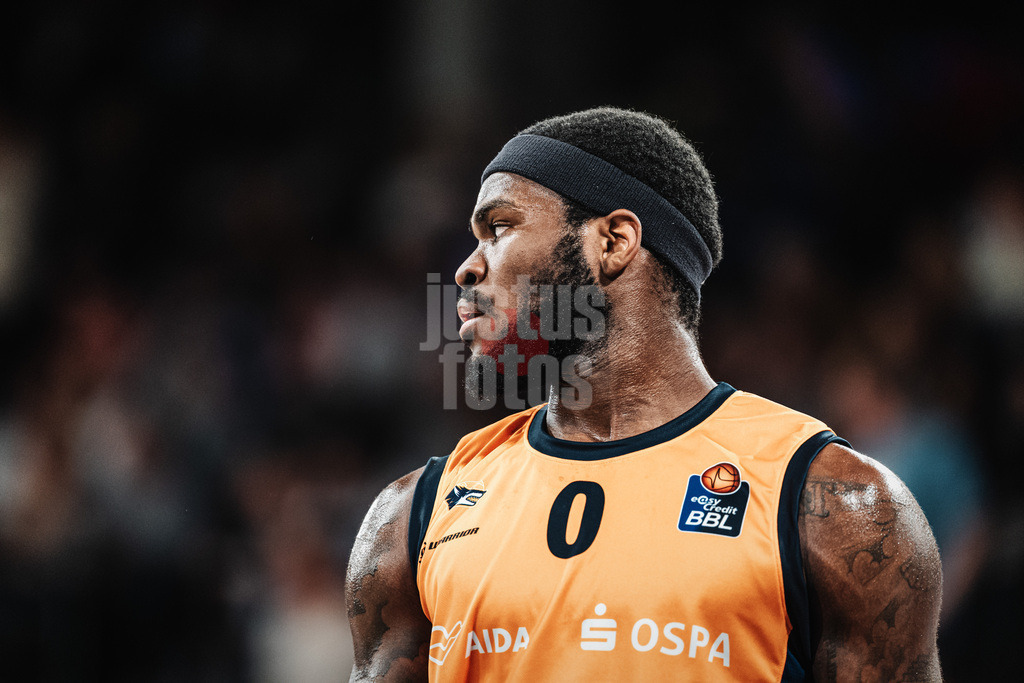 Basketball | Männer | Saison 2025/2026 | easyCredit Basketball Bundesliga | 13. Spieltag | Veolia Towers Hamburg vs. Rostock Seawolves | 22.04.2026 | TJ Crockett Jr. (#0, Rostock Seawolves)