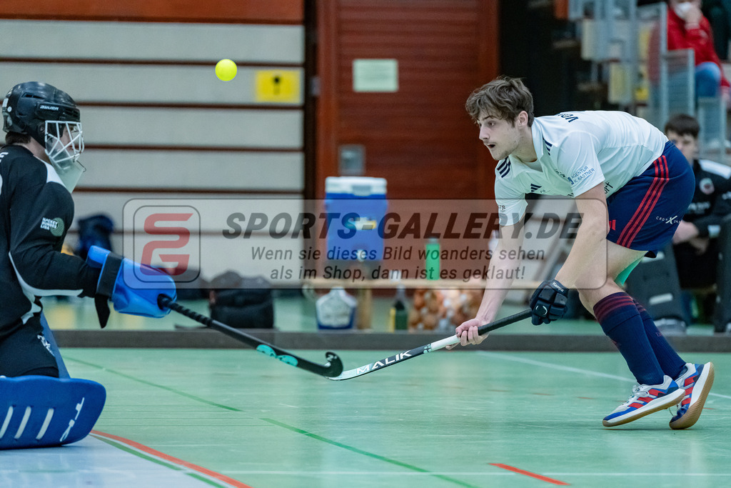 HK_20231217_107531 | 1. Bundesliga Herren Crefelder HC - Düsseldorfer HC  am 17.12.2023 Sporthalle Glockenspitz, Krefeld , von Schwerin Alex ( Düsseldorfer HC #7 )