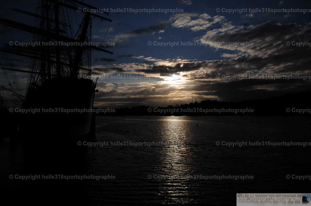 DSC_2854 | Sportfotografie , Motorsport, Motoross, Reitsport, Mointainbike, Enduro,
Landschaft , Outdoor, Eventfotografie, Landschaft, Bilder online bestellen - Realisiert mit Pictrs.com