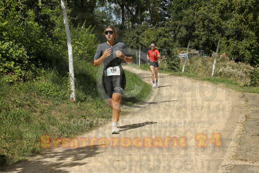 250824_1250_EX1_0738 | Sportfotografie im Rhein-Sieg Kreis, Köln, Bonn, NRW, Rheinland Pfalz, Hessen, etc. Unser Tätigkeitsfeld umfasst den Laufsport vom Volkslauf über den Marathon, Duathlon, Triathon bis zum Ultralauf wie Kölnpfad Ultra oder Schindertrail.