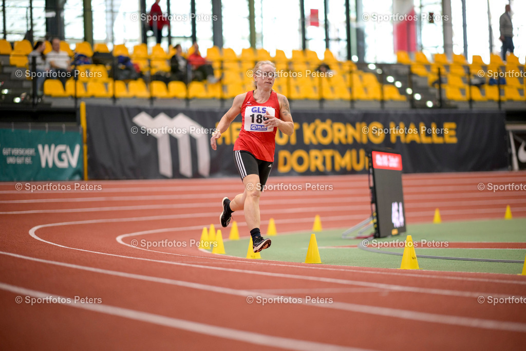 Deutsche Hallenmeisterschaften Masters - Samstag_56 | Deutsche Meisterschaften Halle Masters am 02.03.2024 in Dortmund 

Foto: Kai Peters - Realisiert mit Pictrs.com