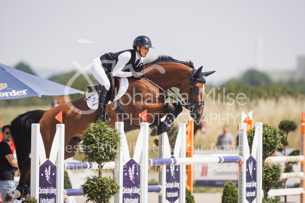 250628_PfSpTa_Youngster-M2-301 | Deine schönsten Turniermomente als professionelle Fotos! Entdecke hochwertige Pferdesport-Fotografie im Online-Shop. Jetzt Fotos finden & bestellen!