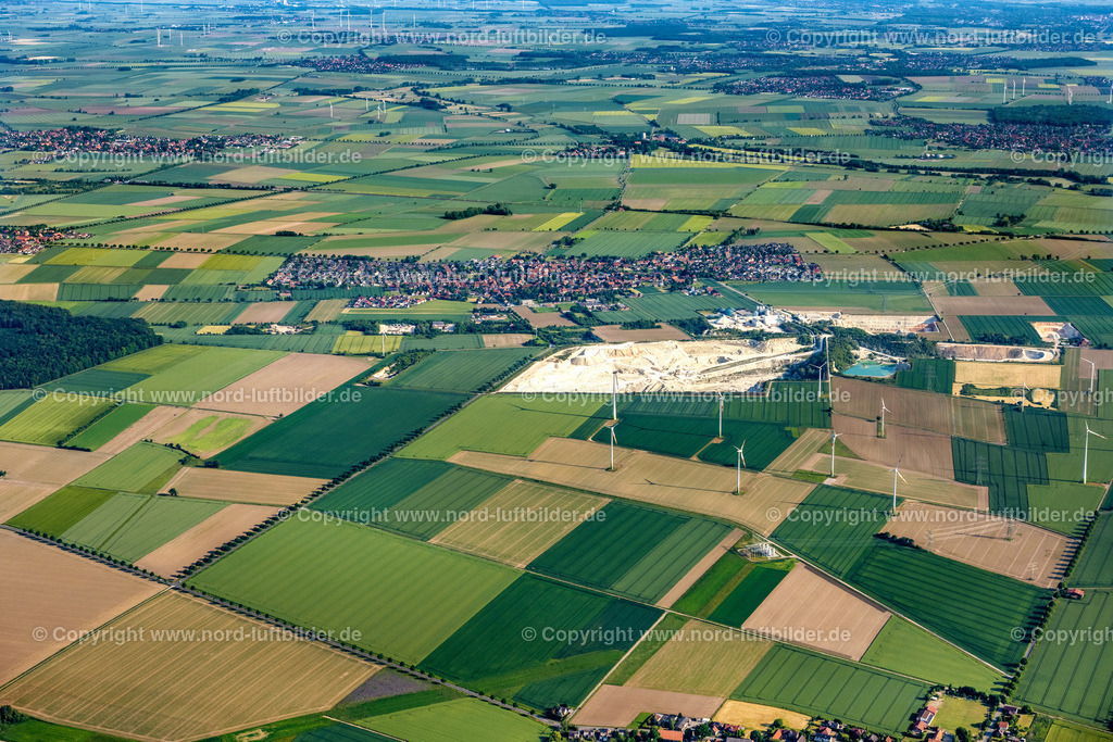 Söhlde_Vereinigte_Kreidewerke_Dammann_ELS_4117050623 | SöHLDE 05.06.2023 Blick auf die Vereinigten Kreidewerke Dammann in Söhlde im Bundesland Niedersachsen. // View on the Vereinigte Kreidewerke Damman in Soehlde in the state Lower Saxony. Foto: Martin Elsen
