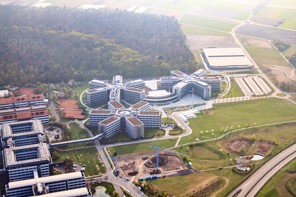 Luftbild: SAP Deutschland SE & Co. KG in Walldorf im Bundesland Baden-Württemberg in Deutschland. Foto: IMG_49448.jpg vom 06.04.2012 durch Werner Riehm/FLY-FOTO.deWWW.SAP.COM