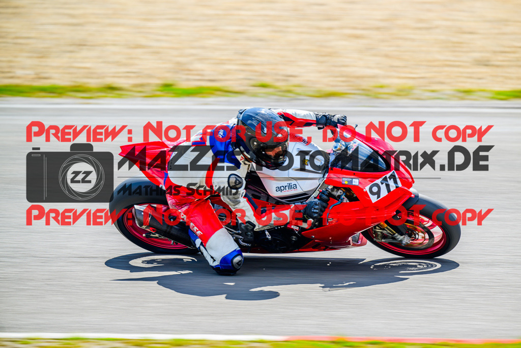 MaZZes_FotoMatrix_240717_6007705_2-18 | WEISS