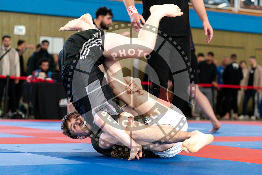 20250510PBB2504 | Athletes compete during the JJLG Berlin Open Jiu-Jitsu Championship on May 10, 2025 in Berlin, Germany. © Chiara Dazi / photoblackbelt