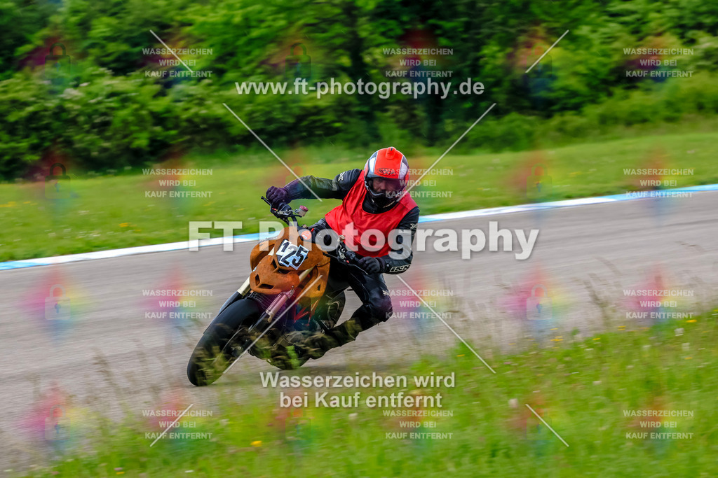 MotoTeam-3187 | Hier findet Ihr Bilder von Touristenfahrten auf der Nürburgring Nordschleife oder von anderen Veranstaltungen die ich besucht habe. Viel Spass beim Durch Schauen 
