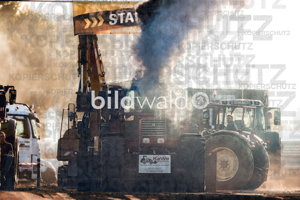Trecker Treck Hohenhorn 2025 Pulling Party (1764 von 2105) | BILDWALD - eine Auswahl an Bildern von Thomas Perrotton zum bestellen und genießen. Alle Bilder von Thomas Perrotton - Alle Bilder mit einer SONY Kamera gemacht - SONY TAMRON SIGMA PHOTOSHOP LIGHTROOM BILDWALD Online kaufen Bilderwald Wandbilder - Realisiert mit Pictrs.com