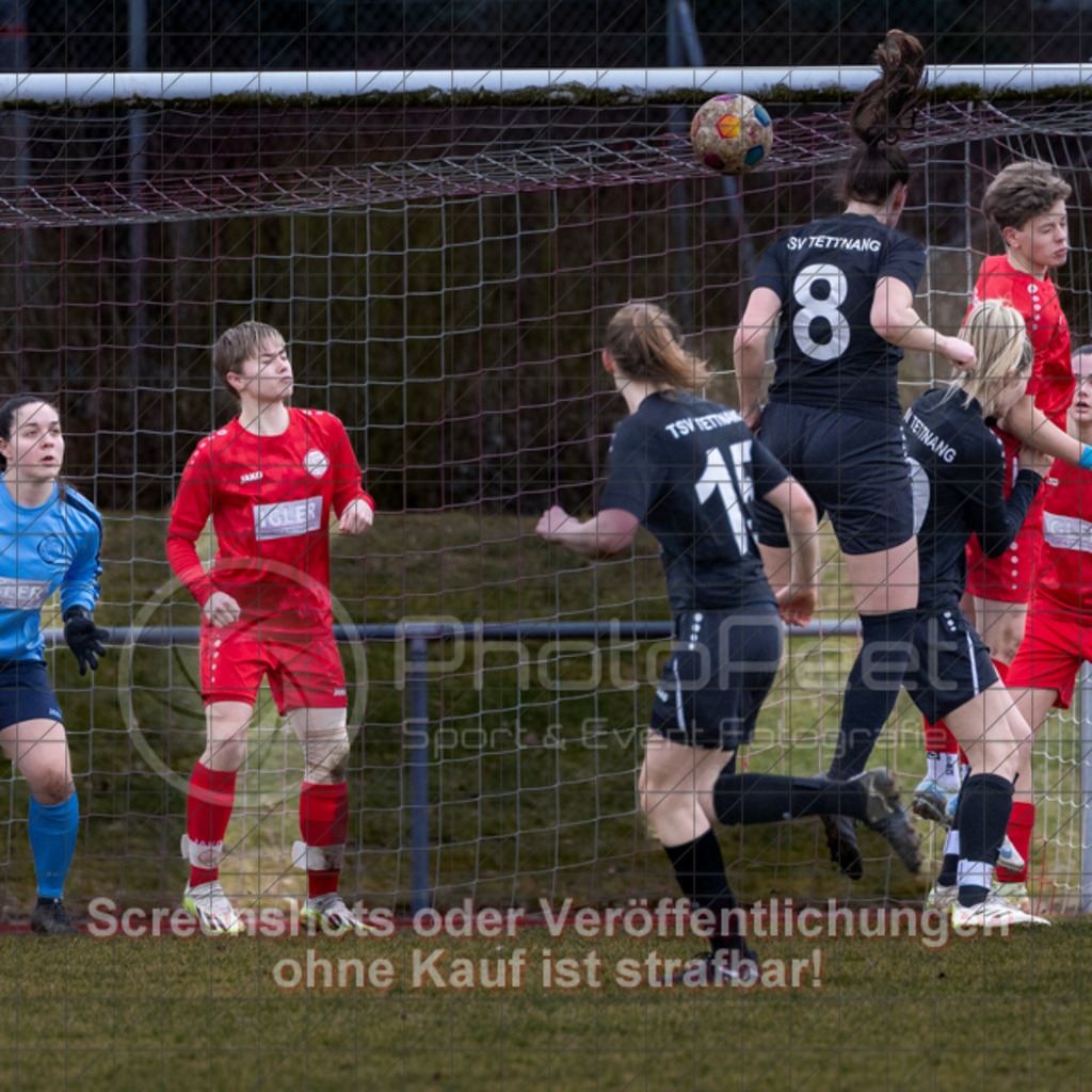 20250223_140929_0490-2 | #,1.FC Donzdorf (rot) vs. TSV Tettnang (schwarz), Fussball, Frauen-WFV-Pokal Achtelfinale, Saison 2024/2025, Rasenplatz Lautertal Stadion, Süßener Straße 16, 73072 Donzdorf, 23.02.2025 - 13:00 Uhr,Foto: PhotoPeet-Sportfotografie/Peter Harich