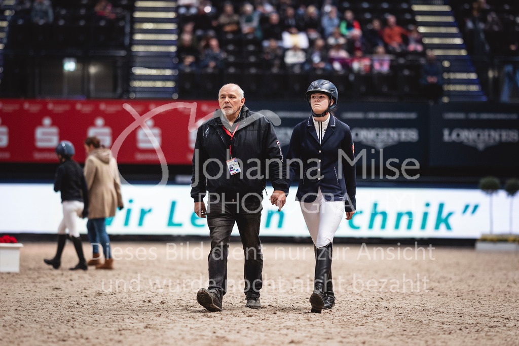 240119_Leipzig_PonyTrophy-543 | Deine schönsten Turniermomente als professionelle Fotos! Entdecke hochwertige Pferdesport-Fotografie im Online-Shop. Jetzt Fotos finden & bestellen!