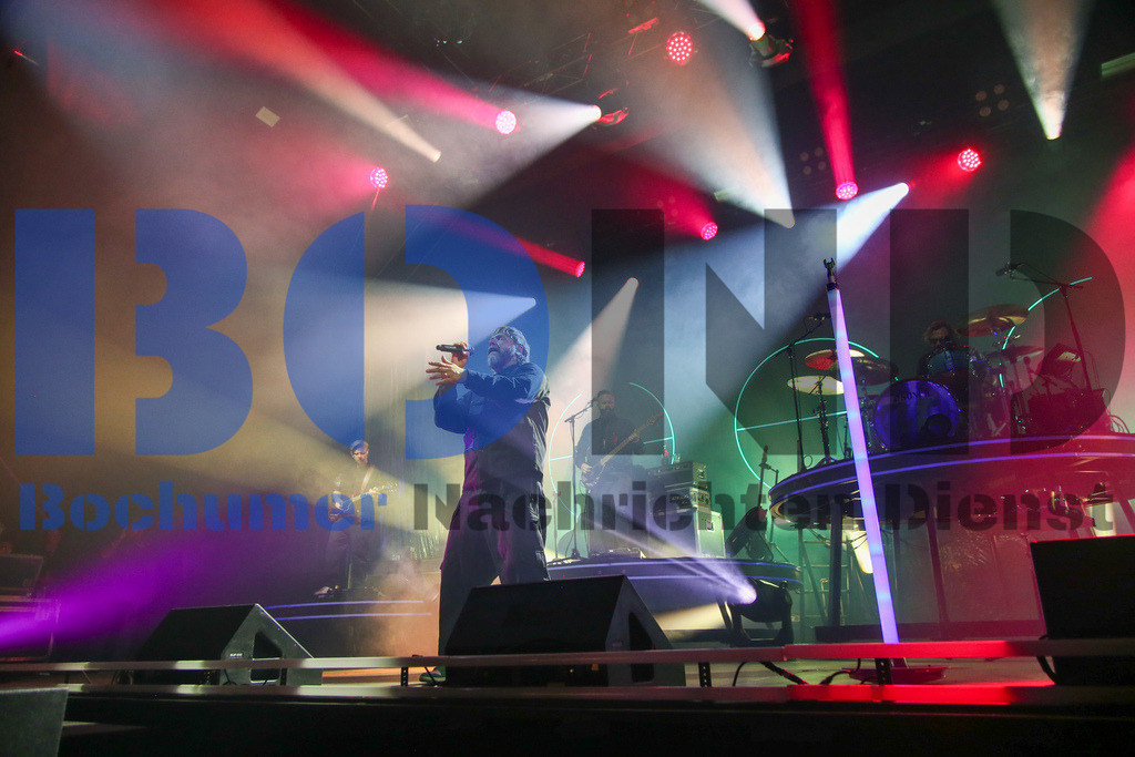 SES_RGAZFR20250822-33 | bond - Realisiert mit Pictrs.com