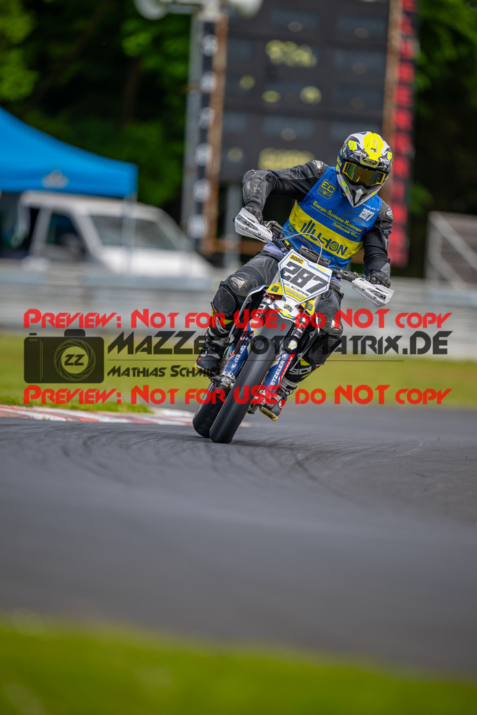 MaZZes-Fotomatrix-20260508-51924 | G2