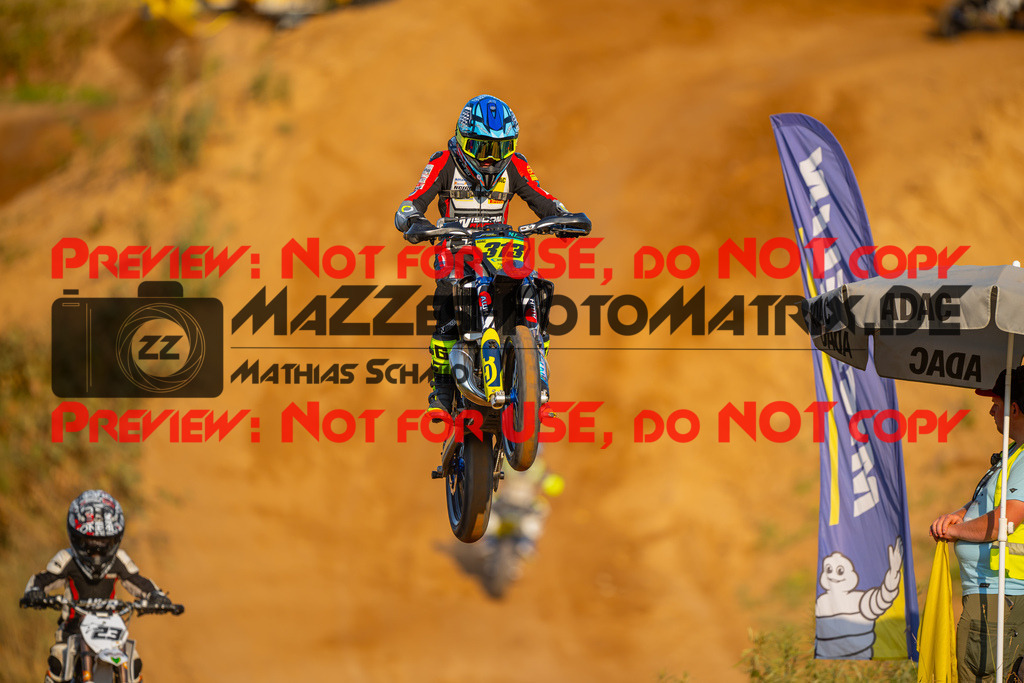 MaZZes-Fotomatrix-20260815-598929 | ROOKIES