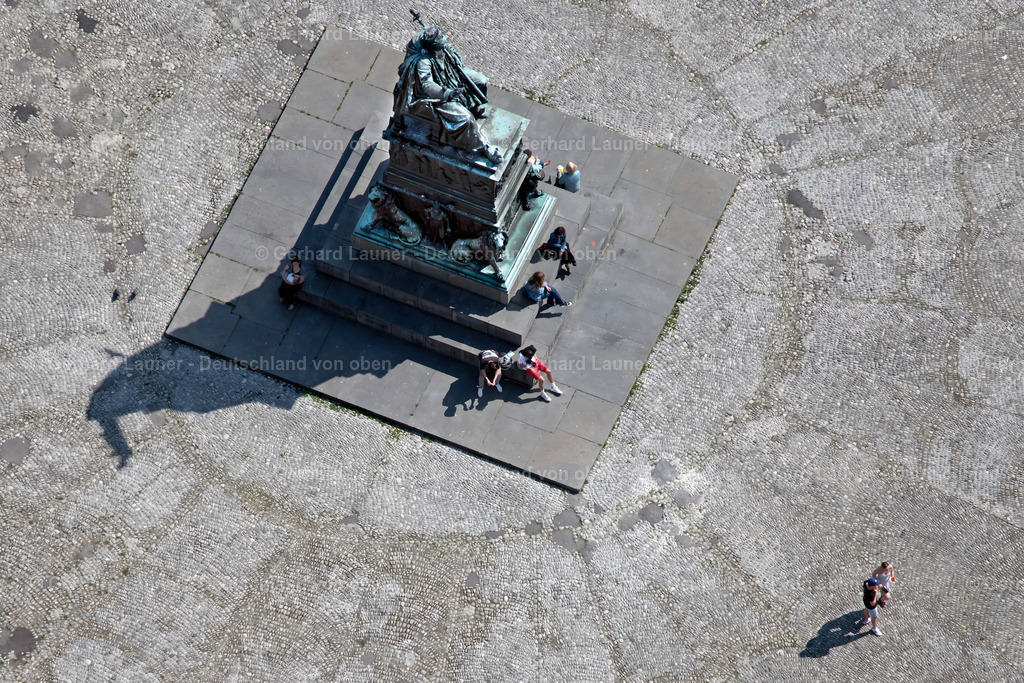 4024954 | Denkmal Maximilian I. Joseph, Max-Josef-Platz, München im Bundesland Bayern