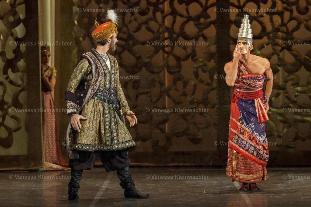  Ballett "La Bayadère" (Fotoprobe) in der Staatsoper unter den Linden | Berlin, 02.11.2018: Fotoprobe des Balletts "La Bayadere" in der Staatsoper Unter Den Linden.  - Realisiert mit Pictrs.com