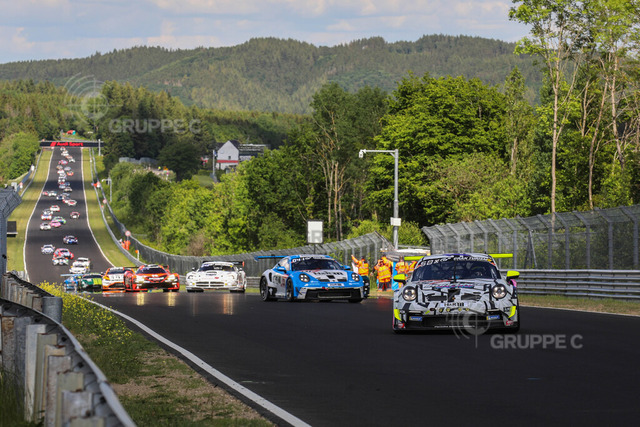 24hNbr22_052816015000016PF_PF | Motorsport-Fotografie: DTM, 24h Nürburgring und GT-Action in hochauflösenden Bildern. Entdecke packende Rennmomente & Impressionen direkt aus der Boxengasse. - Realisiert mit Pictrs.com