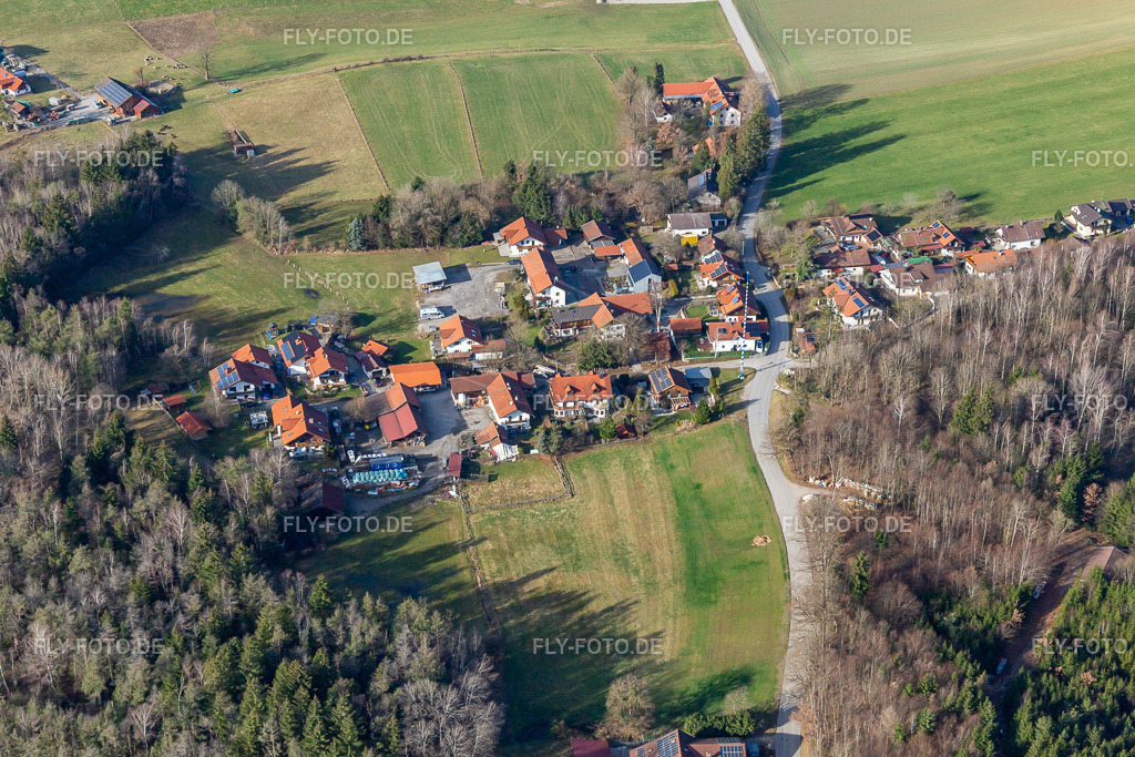 Ortsteil Bachhausen | Luftbild: Ortsteil Bachhausen im Ortsteil Bachhausen in Berg im Bundesland Bayern in Deutschland. Foto: IMG_139524.jpg vom 27.12.2023 durch ©2025 Werner Riehm fly-foto.de/copyright - Realisiert mit Pictrs.com