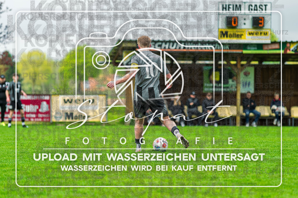 DZC_0809-Verbessert-RR | Pascal-Laurin Berger (FG Fulde-Stellichte #10) beim Herren Kreisliga HK Spiel zwischen FG Fulde-Stellichte und TSV Wietzendorf im Fulder Zentralstadion, Fulde (Simon Paul Stopat) - Realisiert mit Pictrs.com