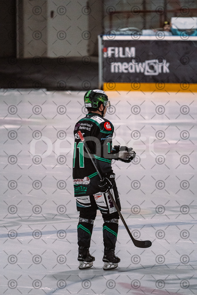 Alligators_vs_Memmingen_09_01_2026-21 | Höchstadt Alligators Fotogalerie: Eishockey-Action aus Franken. Professionelle Spielfotos, Portraits & Stadionbilder zum Download. Jetzt entdecken! - Realisiert mit Pictrs.com