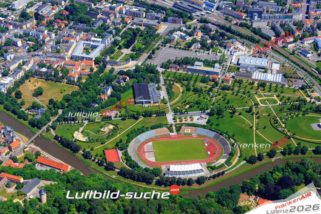 Die Luftaufnahme der Stadt Gera wurde vom UL-Flugzeug heraus erstellt ( keine Drohne )- hohe Auflösung für beste Qualität
