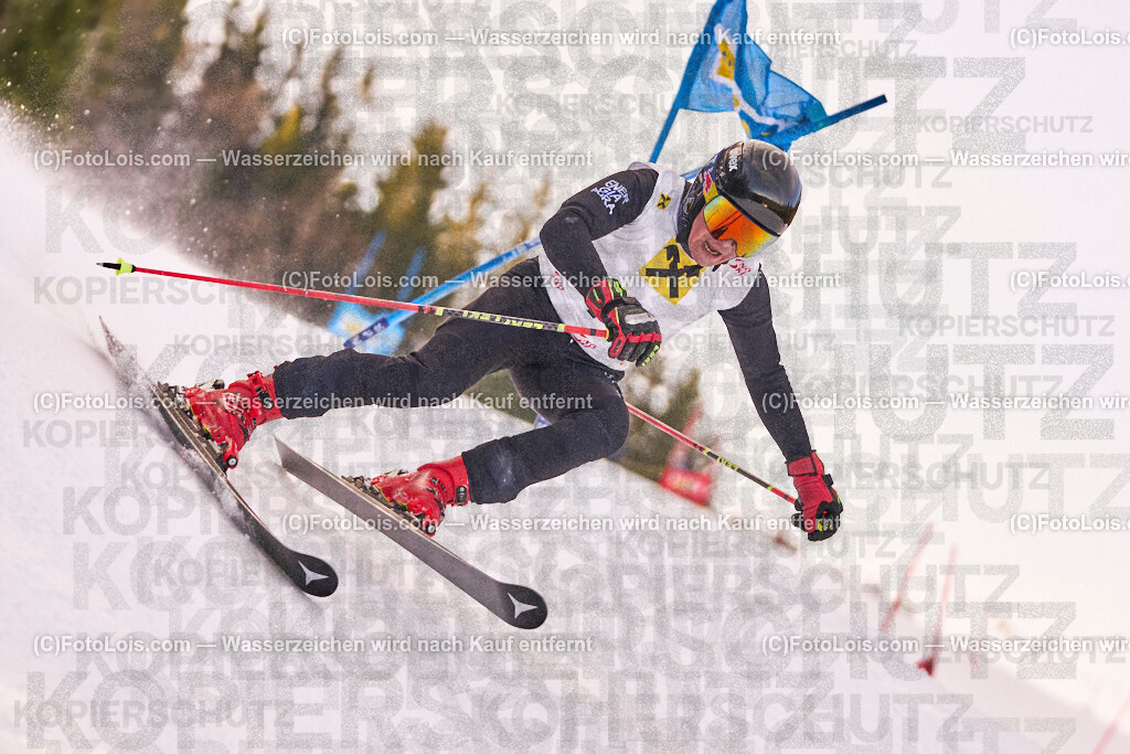 ALP1085_MastersCup-RTL-II_LKHF_Wicho Anton | NÖ Raiffeisen MastersCup, Jugend - Damen - Herren, Riesentorlauf-Rennen 2 auf der Fuchswaldpiste in Lackenhof am Ötscher, durchführender Verein: Schiklub Lackenhof, So 9. Februar 2025.