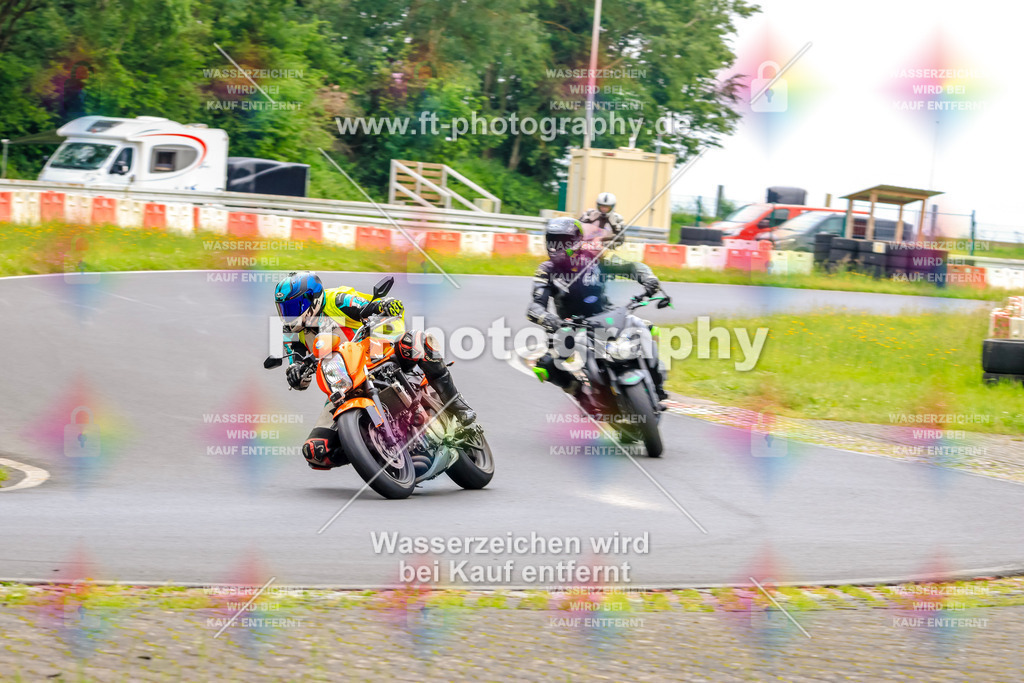 VBK-7789 | Hier findet Ihr Bilder von Touristenfahrten auf der Nürburgring Nordschleife oder von anderen Veranstaltungen die ich besucht habe. Viel Spass beim Durch Schauen 