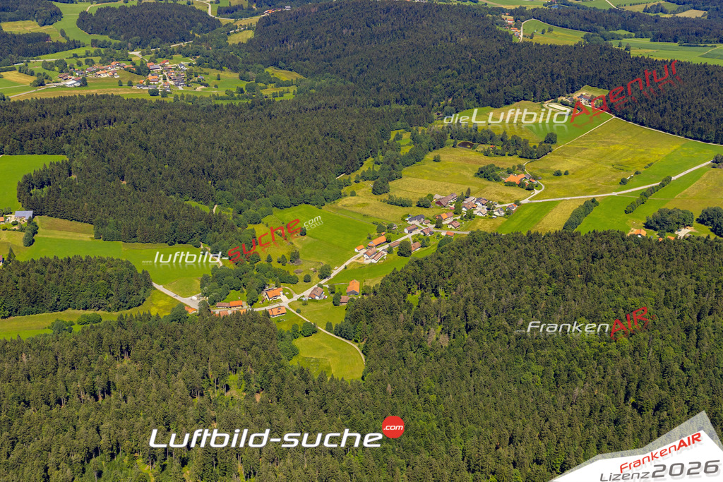 Die Luftaufnahme Kniereit - Schöfweg wurde 2022 vom Flugzeug aus (keine Drohne) erstellt. Hohe Auflösung -für große Poster und Wandbilder geeignet - Garantiert!