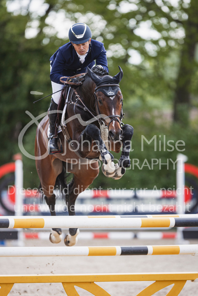 250506_Mühlen_SprPf-L2-455 | Deine schönsten Turniermomente als professionelle Fotos! Entdecke hochwertige Pferdesport-Fotografie im Online-Shop. Jetzt Fotos finden & bestellen!