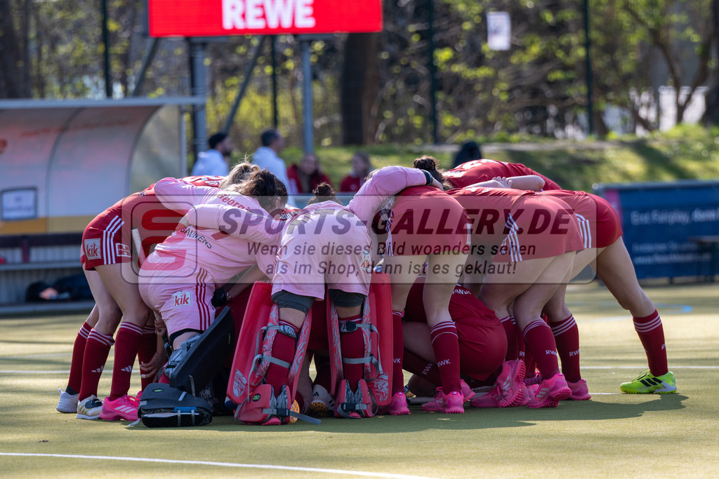 SFE_20260322_0016 | Köln, Deutschland, 22.03.26: Feldhockey 1. Bundesliga Damen zwischen Rot-Weiss Köln - Harvestehuder HTC im REWE Sportpark am 22.03.2026 in Köln, Deutschland. (Foto von Stephan Fehrmann)Köln, Germany, 22.03.26: Feldhockey 1. Bundesliga Damen between Rot-Weiss Köln - Harvestehuder HTC in REWE Sportpark at 22.03.2026 in Köln, Deutschland. (Foto from Stephan Fehrmann)