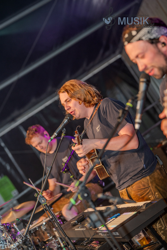 DSC_3202 | "Fussifoto.com – Ihr Ansprechpartner für hochwertige Fotografie! Entdecken Sie kreative Bilder und professionelle Dienstleistungen. Kontaktieren Sie uns für Ihre Projekte!"