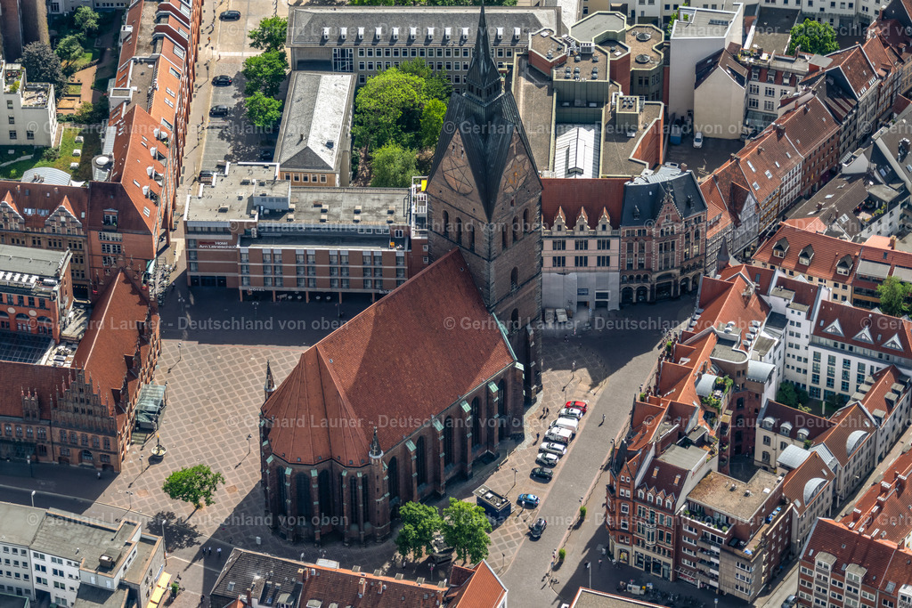 4031023 | HANNOVER 02.06.2020 Kirchengebäude der Marktkirche am Hanns-Lilje-Platz in Hannover im Bundesland Niedersachsen. // Church building Marktkirche on Hanns-Lilje-Platz in Hannover in the state Lower Saxony. Foto: Gerhard Launer