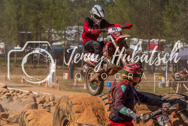 JHF.ECHT.3h.Samstag.25 | jennyhubatsch-endurofotografie