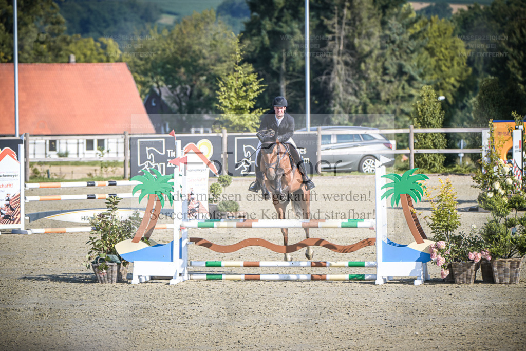 DOS_0006A | Entdecke hochwertige Reitturnierfotos von Foto Oger. Professionell, emotional und authentisch – jetzt Lieblingsmomente im Shop bestellen. - Realisiert mit Pictrs.com