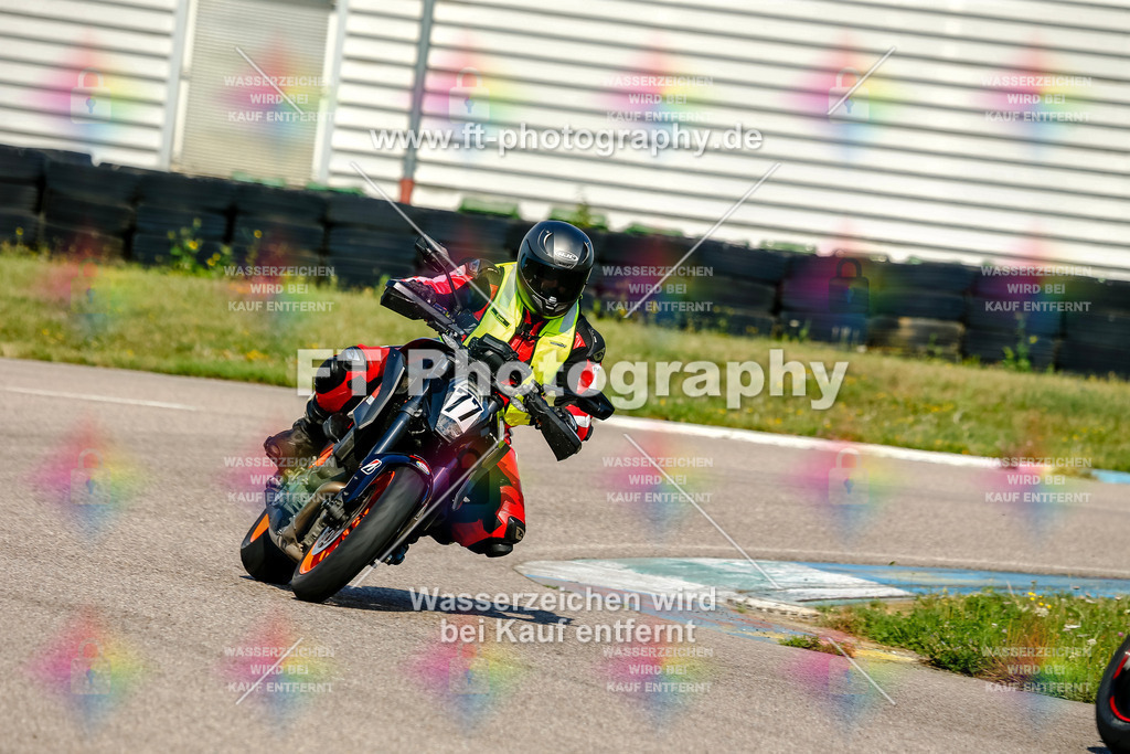 Chambley Juli-0338 | Hier findet Ihr Bilder von Touristenfahrten auf der Nürburgring Nordschleife oder von anderen Veranstaltungen die ich besucht habe. Viel Spass beim Durch Schauen 