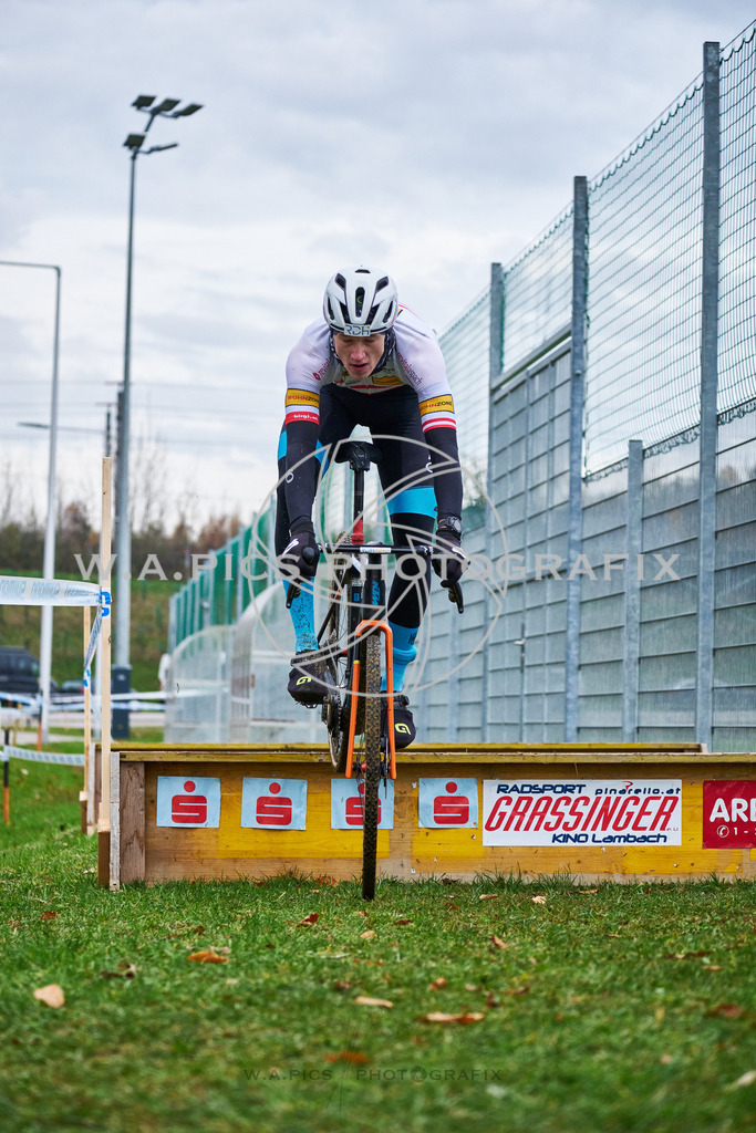 ..... | AUSTRIA, 24.11.24, 3.Radquerfeldein GP um das Sportzentrum Gunskirchen Image shows: Photo: Wapics / Michael Ring
