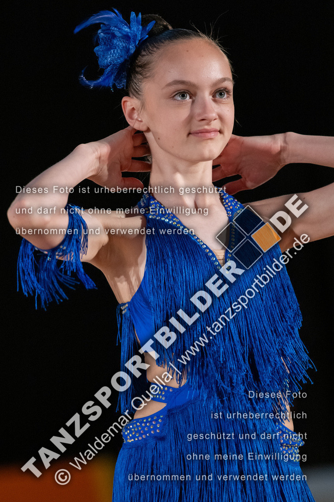 20250504-01211 | Hier finden Sie Tanz Bilder vom Latein und Standard Formationen tanzen. Sportbilder vom Tanzsport. Schöne Fotos und von Weltmeisterschaft, Europameisterschaft, Bundesliga, Regionalliga, Oberliga und Landesliga sowie von GOC Stuttgart, DanceComp, WM Bremen