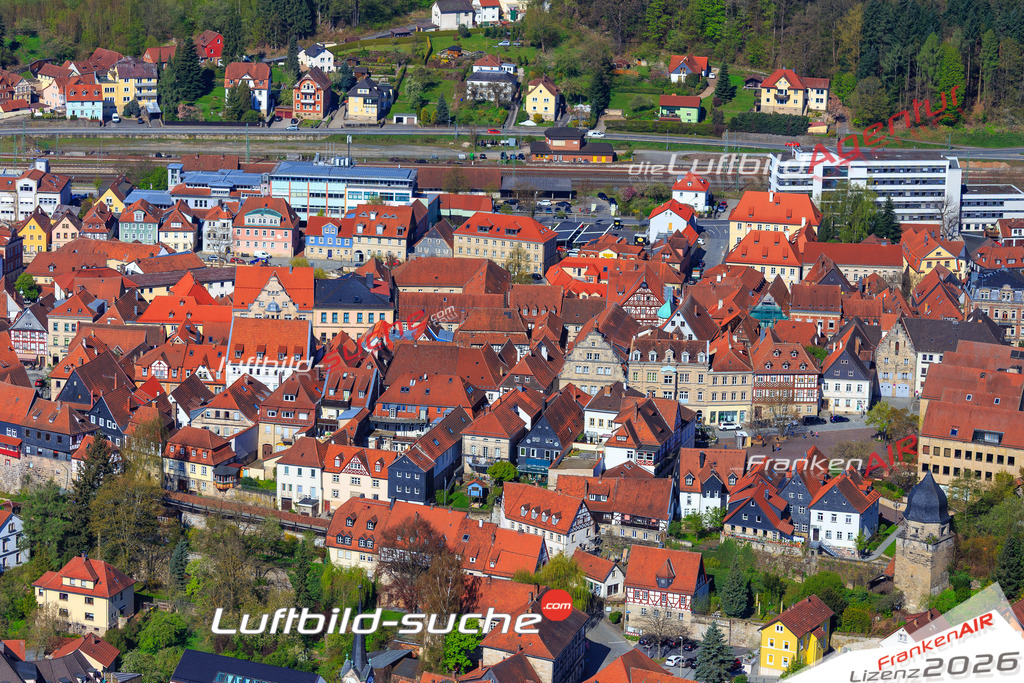 Die Luftaufnahme der Stadt Kronach wurde 2017 vom Flugzeug heraus erstellt ( keine Drohne )- hohe Auflösung für beste Qualität
