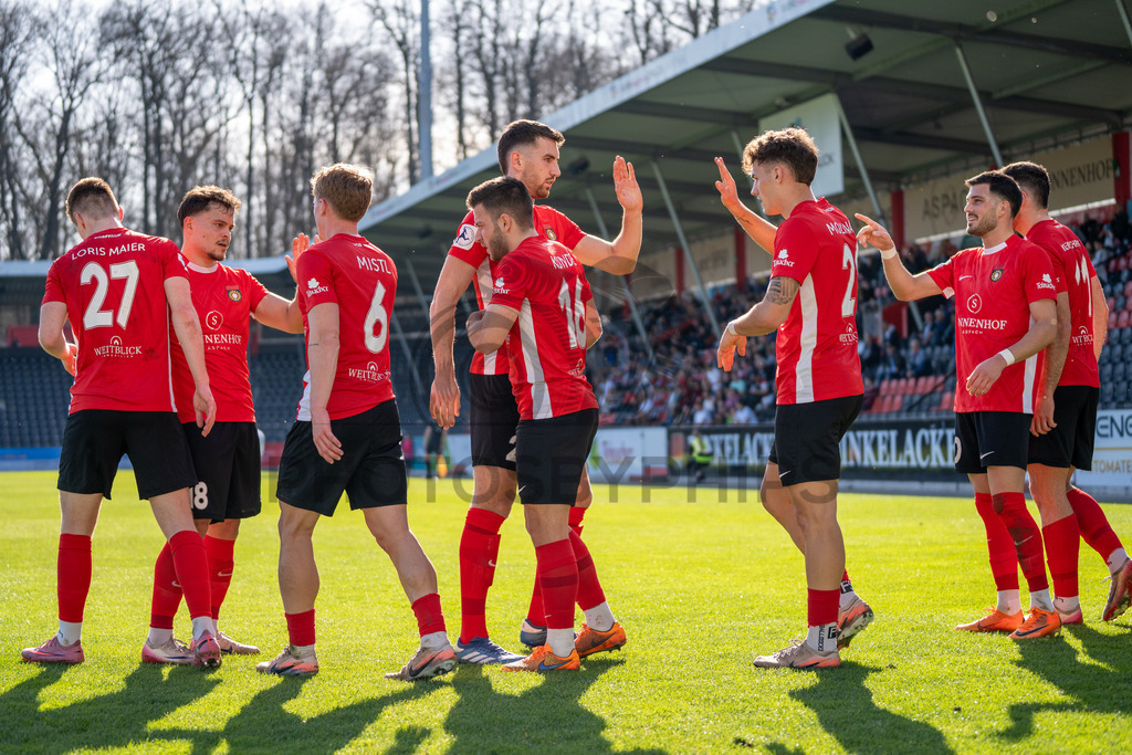 SG Sonnenhof Großaspach vs. KSV Hessen Kassel, Fussball, Regionalliga Südwest, 23. Spieltag, Saison 2025/2026, 07.03.2026 | Jubel nach dem 1:0,SG Sonnenhof Großaspach vs. KSV Hessen Kassel, Fussball, Regionalliga Südwest, 23. Spieltag, Saison 2025/2026, 07.03.2026Foto: photosbyphips/Philip Ziegler