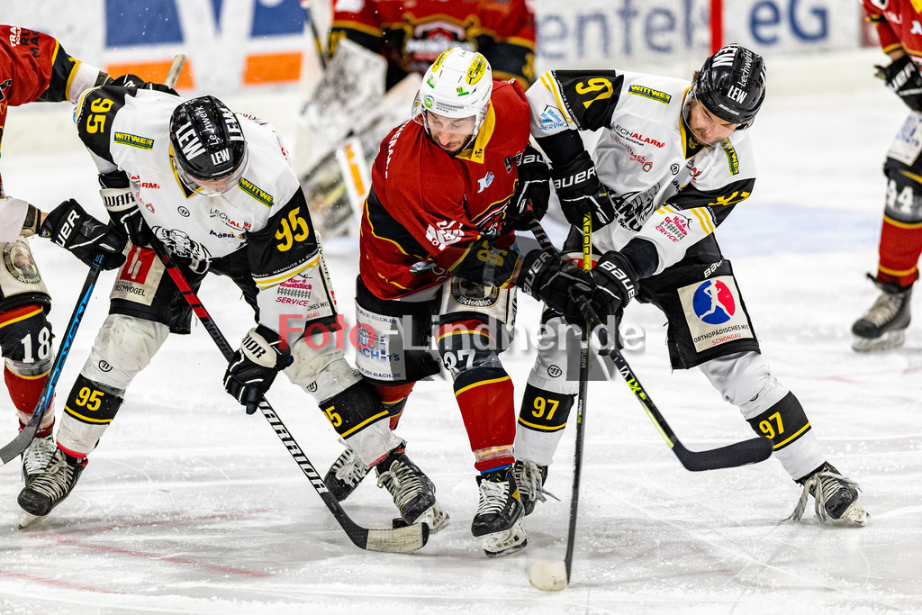 Bayernliga Eishockey Meisterrunde, TSV Peißenberg "Miners" gegen EA Schongau "Mammuts" am 3.3.23 in Peißenberg | Bayernliga Eishockey Meisterrunde, TSV Peißenberg "Miners" gegen EA Schongau "Mammuts" am 3.3.23 in Peißenberg