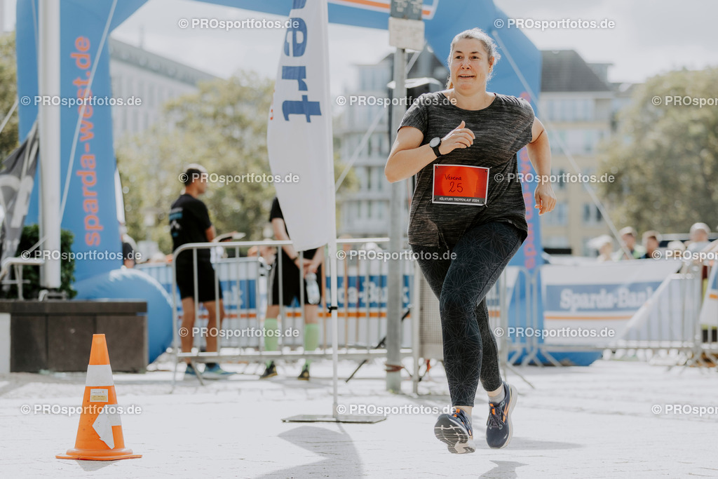 240825_Treppenlauf-77 | Professionelle Fotos Ihrer Laufsportveranstaltung.