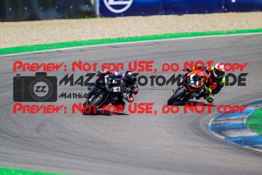 MaZZes_FotoMatrix_240615_0779 | WEISS